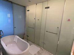 -上海滴水湖皇冠假日酒店