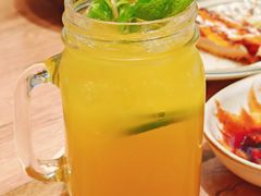 -玛格萝妮比萨屋(四平店)