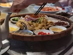 簸箕捞鸡-大树头森林餐厅(番禺广场店)