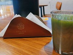 -POKEE VIA&Brunch·维娅(重庆来福士店)