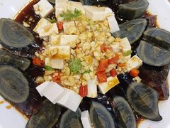 -江城燕子大排档(江汉路步行街店)