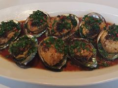 蒜茸豆豉6头小鲍鱼-玫瑰厅上海菜(兴国路店)