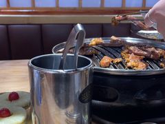 -汉城烤肉·黑金冠(华山路店)