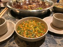 -肖肖酸萝卜鱼火锅(总店)