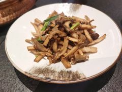 海盐菌菇-丝路金桃·新疆菜(徐汇店)