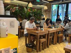 -云阿蛮云南生烫牛肉米线(奉贤路店)