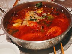 -七欣天香辣蟹火锅(闵行浦江欢乐颂店)
