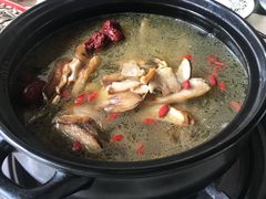 -蘑统田下·野生菌火锅