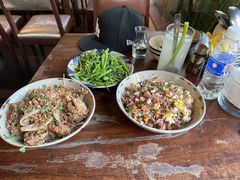 -Cuc Gach Quan Restaurant