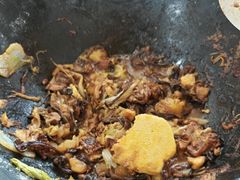 -粘豆包柴火铁锅炖