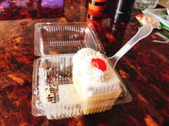 -红宝石·鲜奶小方·海派西点房(丰庄店)