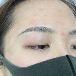 -一个差评成就的纹眉店