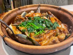 砂锅焗鲽鱼头-匠心牛公馆·潮汕牛肉海鲜火锅(索菲特店)