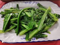 炒时蔬-好地方花椒鸡