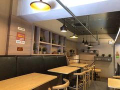 大堂-南粤光明乳鸽(宝安中心店)