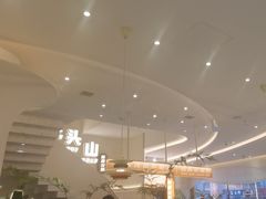 -狼头山火锅 KTV欢唱·烤串(理工大学店)