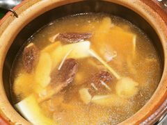 鲜菌土鸡锅-一坐一忘云南菜(嘉里中心店)