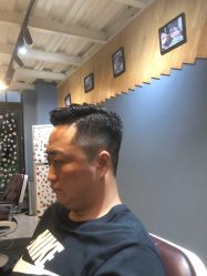 -男爵.男士理发馆