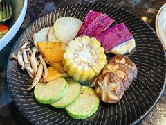 -雾山韩式烤肉·海南糟粕&椰子鸡火锅·海景餐厅(三亚绿发山海天JW万豪酒店)