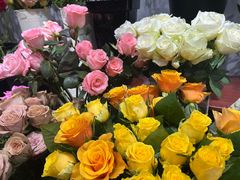 -何兮花店·气球派对鲜花店(马桥银春路万科城店)