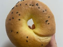 南瓜红豆乳酪贝果-沁屋面包店(人民东路店)