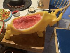 -哈拉海和牛主题餐厅(哈西店)