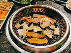 五花肉-釜御山海鲜烤肉火锅自助(新城市中心店)