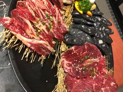 -山川小町·极番烧肉(新地假日广场店)