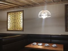 卡座-清风园肘子馆(万家大激店)