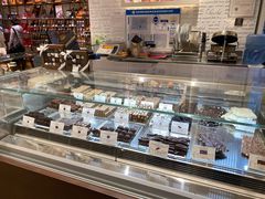 面包甜点陈列柜-VENCHI 闻绮(北京国贸商城店)