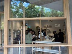 -喜茶(上海打浦桥日月光gelato lab+店)
