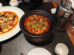 -万重锦·人文川菜馆(骡马市店)