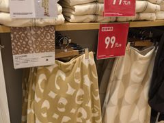 -优衣库(重庆万象城店)