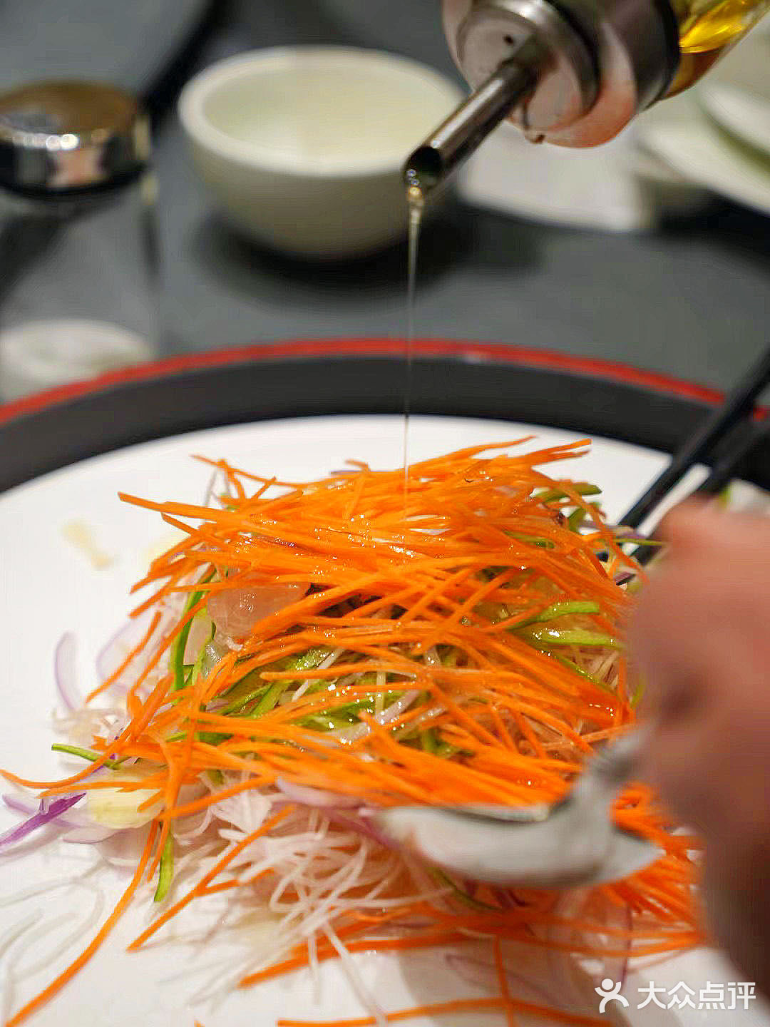 去顺德太远，来这家吃粤菜吧 