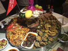 -日进一片海.生腌海鲜火锅.宵夜烧烤(三里屯总店)