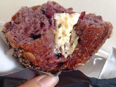 -HOT CRUSH趁热集合·现烤面包(上海环球港店)