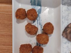 -三人行骨头王火锅(长寿店)