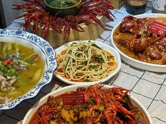 -李双猪·小龙虾·烧烤·羊肉煲(乐山店)