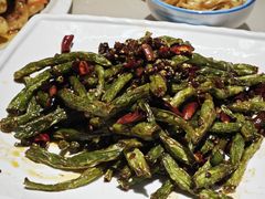 -老码头黑皮肘子锅包肉(赣水路店)