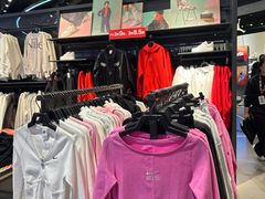 -NIKE品牌体验店(金源新燕莎店)