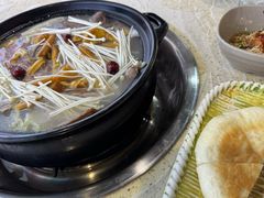 -九寨特色牦牛肉汤锅 羊肉汤锅