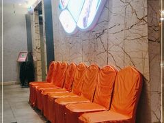 等位区-玉林烤鸭店(黄村兴华店)