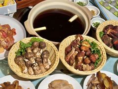 -天宜隆蘑菇宴火锅(石景山旗舰店)