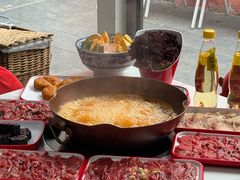 -毛辣果·贵州红酸汤牛肉火锅(西单店)