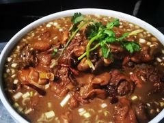 -冯记白土岗辣子鸡