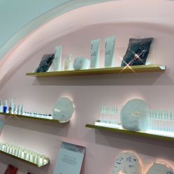 -花系美·美甲美睫精品店