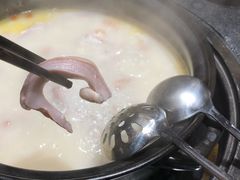 -大匠工房古船木艺术餐厅·猪肚鸡专门店(长白仙岛店)