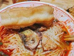 -杨婆鱼粉(骆仙路店)