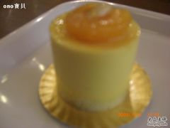 芒果奶油慕斯-巴黎贝甜(大宁国际商业广场店)