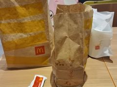 -麦当劳(轻轨曹杨路店)